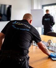 Glas & Gebäudereinigung Tummer Bild 6