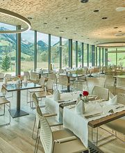HOSTELLERIE AM SCHWARZSEE Bild 3
