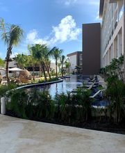 Magnified Vacations CruiseOne image 18