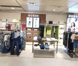GUESS imagen 2