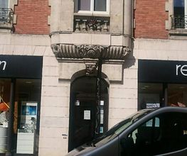 Regard Opticiens image 2