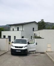 Delorme Facades image 2