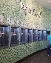 Yogurtland Bakersfield Riverwalk image 1