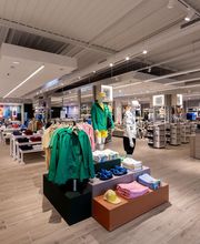Lacoste Outlet Mac Arthur Glen Troyes image 1