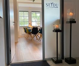 SEYDU Standort in Kolbermoor bei Rosenheim Eingang