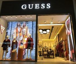GUESS immagine 6