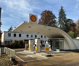 Shell Recharge Charging Station Bild 1