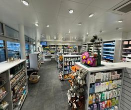Apotheke-Drogerie Kurz AG Bild 2