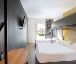 B&B HOTEL Cholet Nord image 5