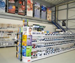 Standortbild Innenraum Lager MEGA eG Greifswald, Großhandel für Maler, Bodenleger und Stuckateure