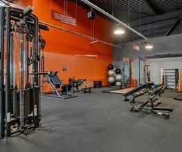 Basic-Fit 24/7 image 1