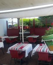La Petite Auberge image 6