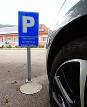 Au Coeur de Bienne SA, Malleray-Bévilard, parking résérvé aux clients du cabinet médical