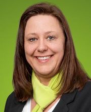 Jasmin Beier (Versicherungskauffrau, Büroleiterin)