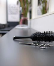 Kurz oder Lang der Friseursalon Bild 1