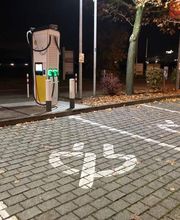 Shell Recharge Charging Station Bild 3