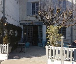 Café de L'Escale image 9