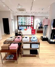 Tommy Hilfiger image 5