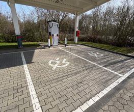 Shell Recharge Charging Station Bild 3