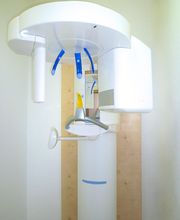 Zahnarztpraxis Degerloch Dr. Noushin Farivar Tanha Zahnärztin Bild 4