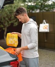 Morgengold bringt frische Brötchen direkt an die Haustür – in zahlreichen Städten und Regionen in Deutschland und Österreich. Ob werktags, an Sonntagen oder an Feiertagen, unser zuverlässiger Brötchenlieferservice sorgt für ein entspanntes Frühstück mit ofenfrischen Backwaren aus regionalen Handwerksbäckereien.