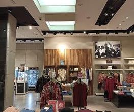 GUESS imagen 5