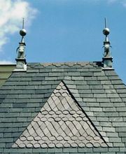 Provost Carre image 1