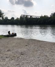 Chet's Fox River Tavern & Canoe Rental Inc image 1