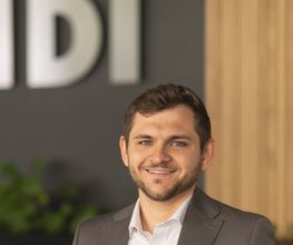 Geprüfter Fachmann für Versicherungsvermittlung (IHK) in Ausbildung Alexander Gaas - HDI Generalvertretung Patrick Gerhard - Versicherung in Moers