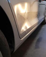 Vorher! Durch die professionelle Ausbesserung bleibt der Originallack bestehen. Eine zeit- und kostenintensive Neulackierung ist nicht erforderlich. Lassen Sie sich bei mir unverbindlich beraten.