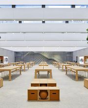 Apple Piazza Liberty immagine 2