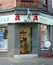 Aussenansicht der Einhorn-Apotheke