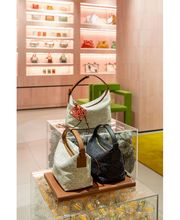 LOEWE La Rinascente Florence – Women’s Accesories immagine 7