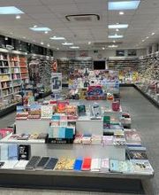 Schmitt & Hahn Buch und Presse im Bahnhof Rosenheim Bild 2