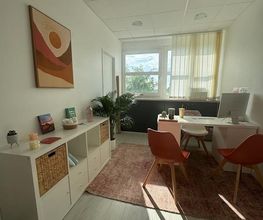 Hosson Cassandra image 1