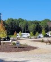 Basecamp RV Park Hartwell image 2