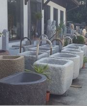 Petra Riedl Grabdenkmäler Bild 2