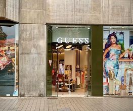 GUESS imagen 5