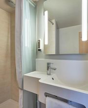 B&B HOTEL Honfleur image 17