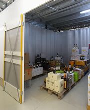 Gewerbliche Einlagerung am Standort von LAGERBOX in Düsseldorf Lierenfeld