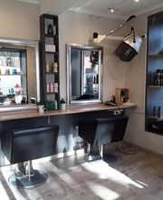 La Demoiselle Coiffée image 13