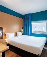 B&B HOTEL Lille Roubaix Campus Gare image 2