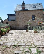 Entre Dolmens Et Fontaines image 10