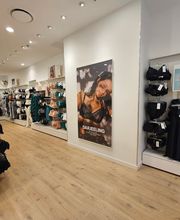 Darjeeling Dury image 3