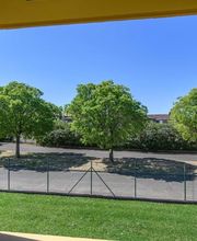 B&B HOTEL Nîmes Caissargues image 14