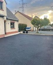 Devanture de maison en PAVAGE et en ENROBE A CHAUD sur la commune de VENDIN LE VEIL