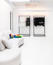 LK | Sneakers & Apparels imagen 2