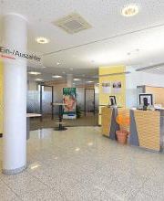Volksbank Raiffeisenbank Bayern Mitte eG - Filiale Zuchering Bild 2