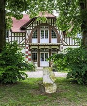 Chalet des Longschamps image 1