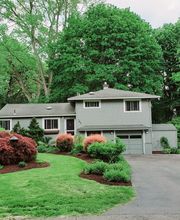 Fiorella Lawn & Landscaping image 4